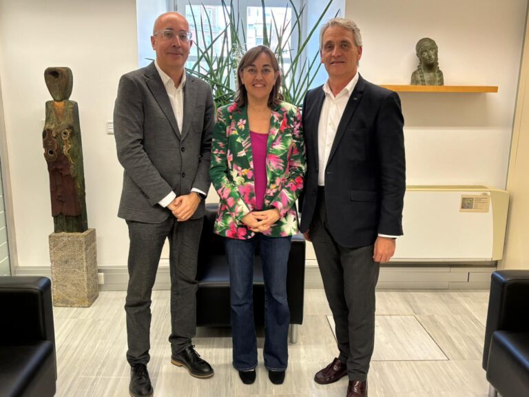 Ens reunim amb la Consellera de Territori, Habitatge i Transició Ecològica, Sílvia Paneque per traslladar-li les inquietuds del col·lectiu